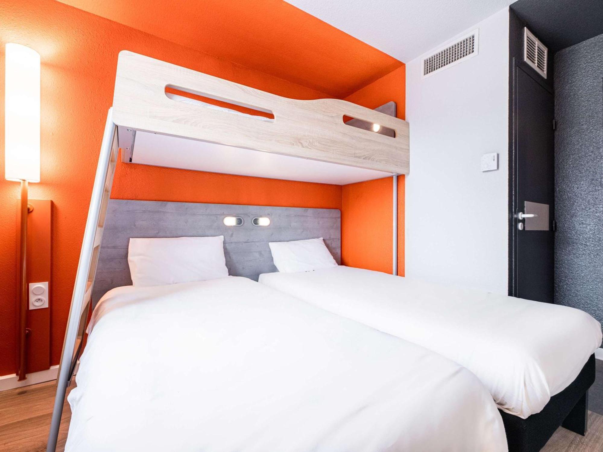 Ibis Budget Carcassonne Aeroport - A61 エクステリア 写真