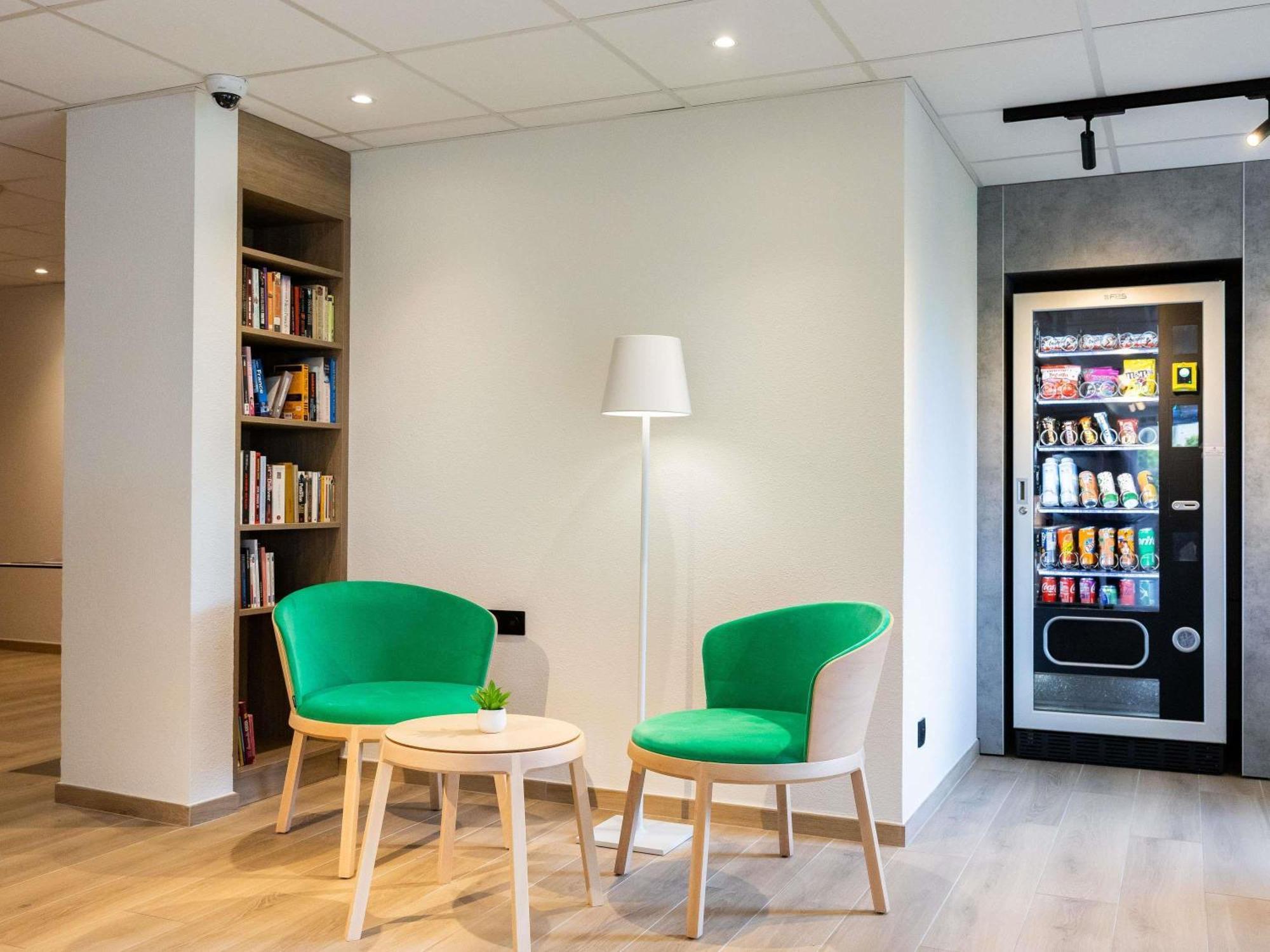 Ibis Budget Carcassonne Aeroport - A61 エクステリア 写真