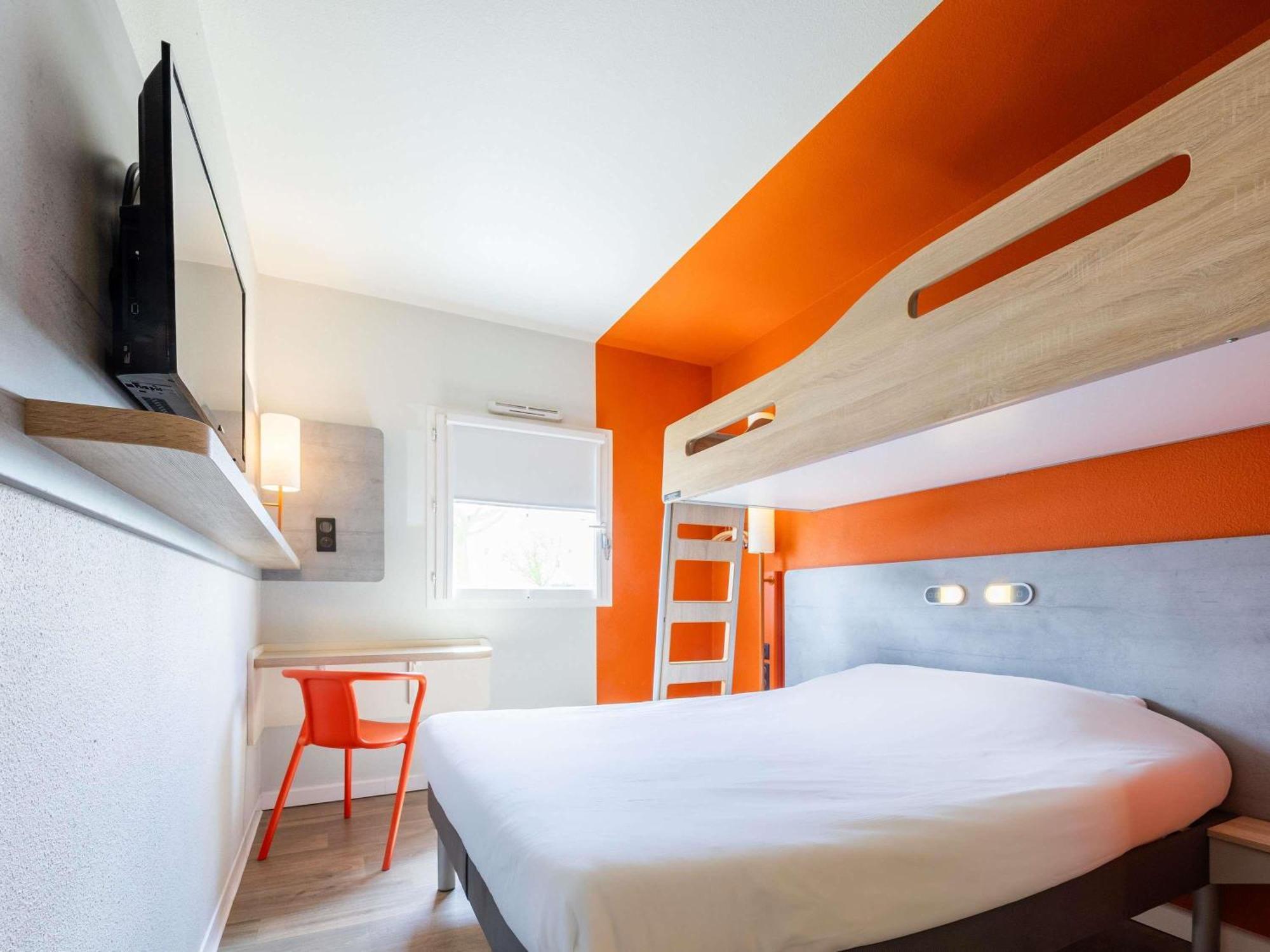 Ibis Budget Carcassonne Aeroport - A61 エクステリア 写真