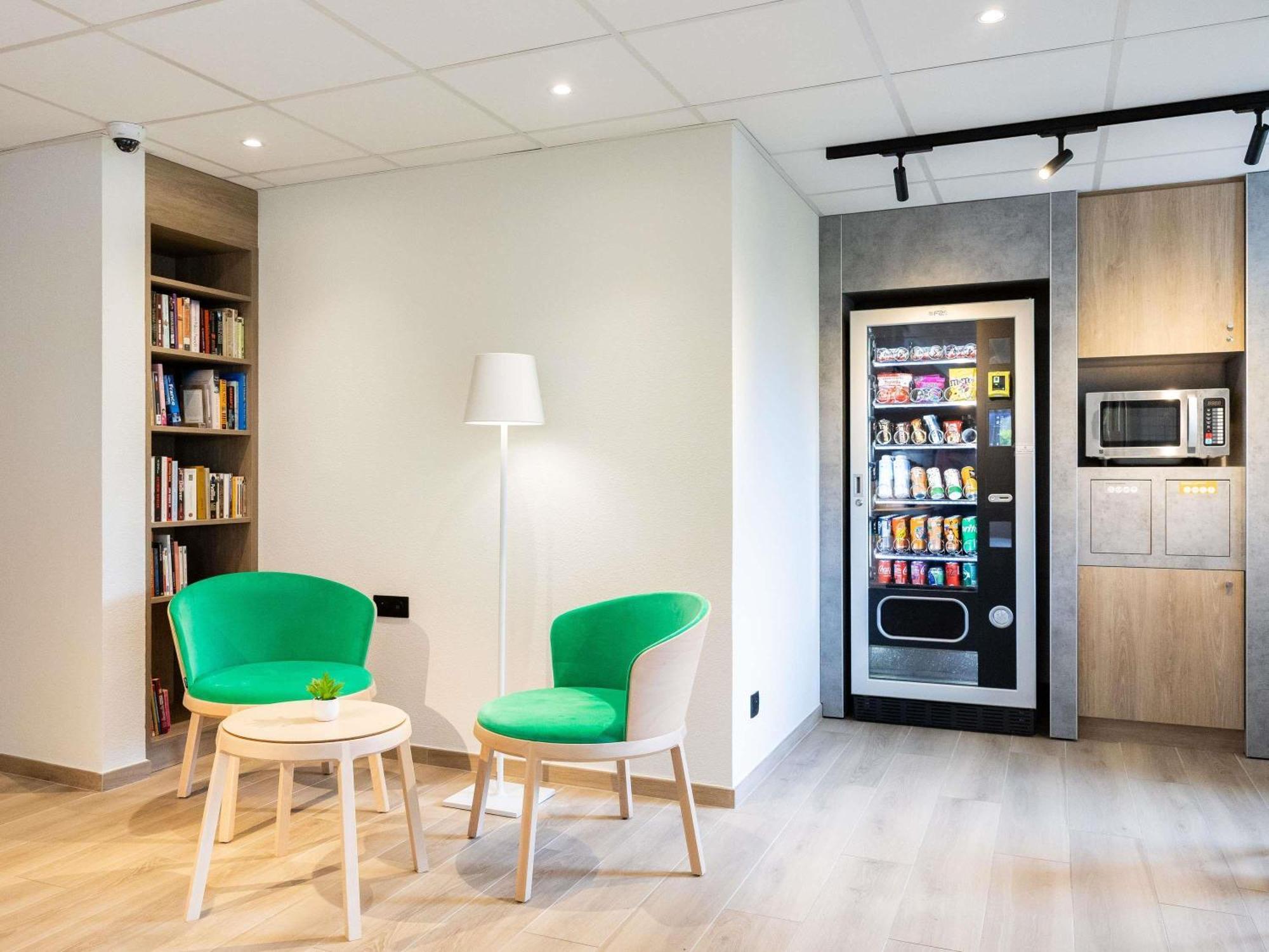 Ibis Budget Carcassonne Aeroport - A61 エクステリア 写真